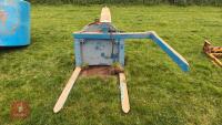 HYDRAULIC BOX TIPPER