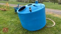 HAMPSHIRE FEEDING TANK & STAND - 6
