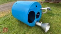 HAMPSHIRE FEEDING TANK & STAND - 9