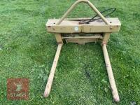BALE SQUEEZE/HANDLER - 3