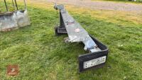 TWOSE GALVANISED YARD SCRAPER - 4