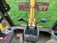 2003 NEW HOLLAND LB110 BACKHOE LOADER - 5
