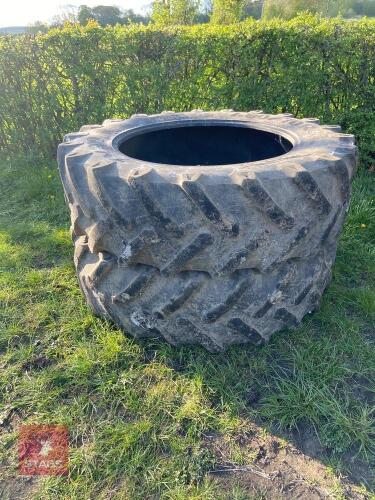 2 X PIRELLI 480/70 R38 TM700 TYRES