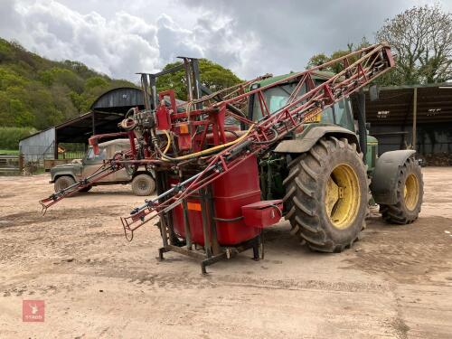CASE 1200 MD MOUNTED CROP SPRAYER