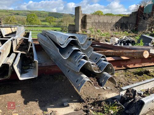 9 X 3.5M CRASH BARRIERS