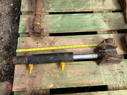 SMALL HYDRAULIC RAM