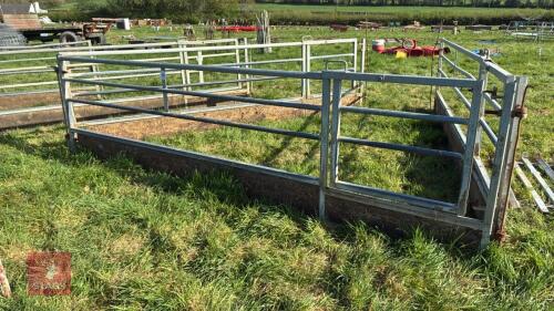 12' 1'' GATED FEED BARRIER