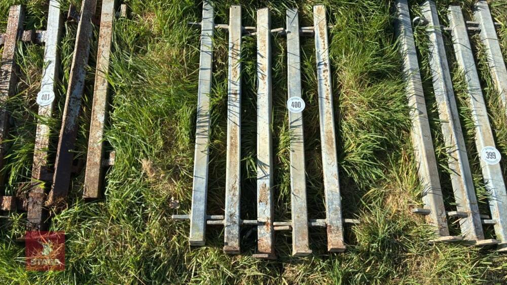 5 GALVANISED CONNECTING POSTS