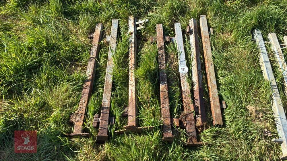 7 GALVANISED CONNECTING POSTS