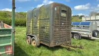 RACE HORSE TRAILER (S/R) - 2