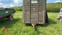 RACE HORSE TRAILER (S/R) - 4