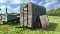 RACE HORSE TRAILER (S/R) - 5