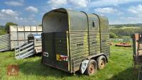 RACE HORSE TRAILER (S/R) - 11