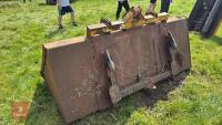 7' LOADER BUCKET - 4