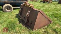 7' LOADER BUCKET - 6