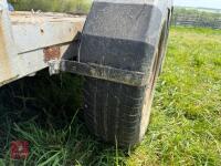 12' BEAVERTAIL CAR/FLAT TRAILER - 17