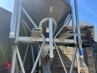 4T COLLINSON TRISTAR FEED BIN - 8
