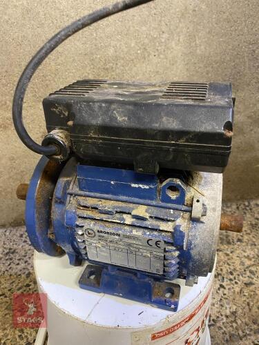 ELECTRIC MOTOR