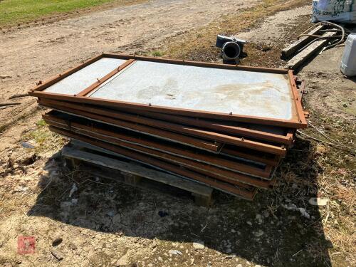 9 SHEETED HURDLES