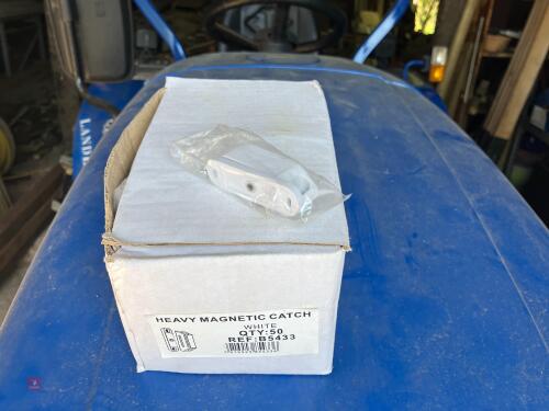 50 HEAVY WHITE MAGNET CATCHES