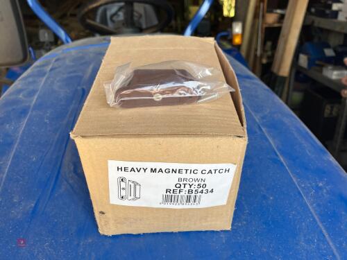 50 HEAVY BROWN MAGNET CATCHES