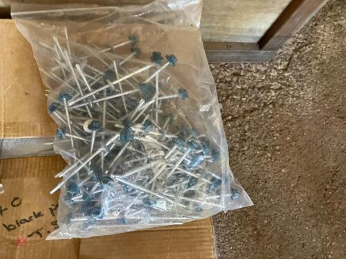 100 HEX TOP ROOFING SCREWS