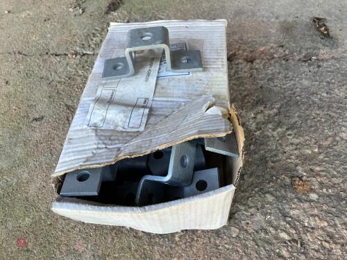BOX OF BOLT ON BOX BRACKETS
