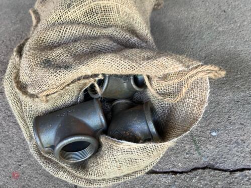 BAG OF STEEL T JOINERS