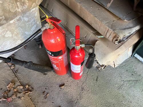 2 X CO2 POWER FIRE EXTINGUISHERS