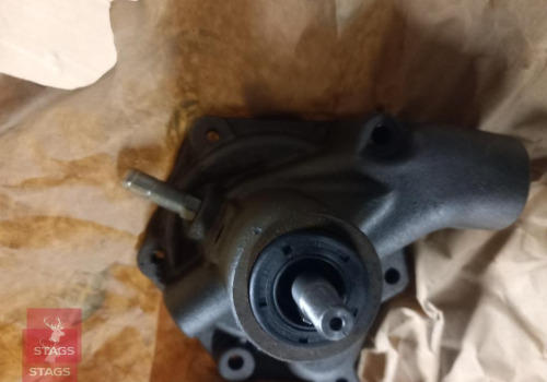 FIAT TRACTOR WATER PUMP