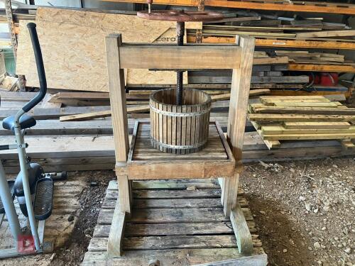 WOODEN CIDER PRESS