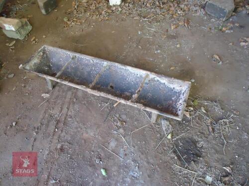 CAST IRON PIG TROUGH (S/R)