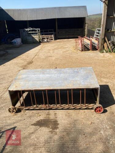 LAMB CREEP FEEDER