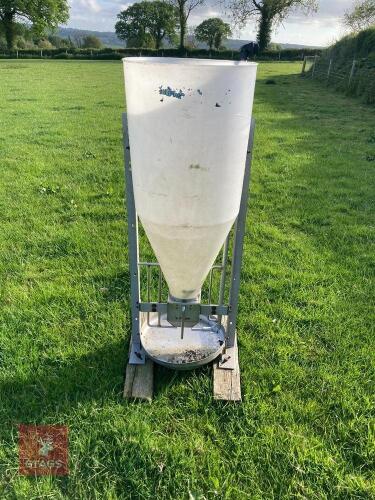 LEAN MACHINE PIG WET AND DRY FEEDER