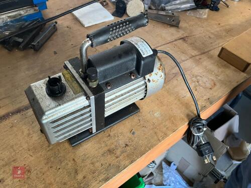 ROTARY VACUUM PUMP