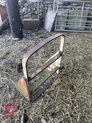 DAVID BROWN LOADER FRAME BONNET GUARD