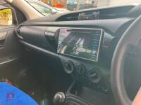 2016 TOYOTA HILUX 2.4L PICK UP - 9