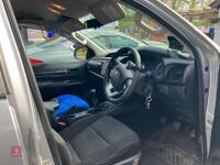 2016 TOYOTA HILUX 2.4L PICK UP - 18