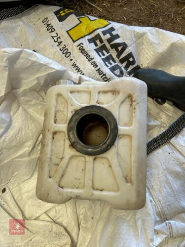 FSL MOLASSES FEEDER