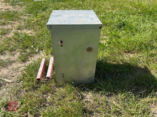 COPELE RAT PROOF POULTRY FEEDER