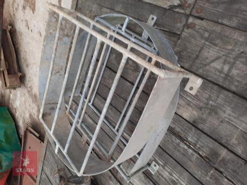 2 GALVANISED MINERAL BLOCK HOLDERS