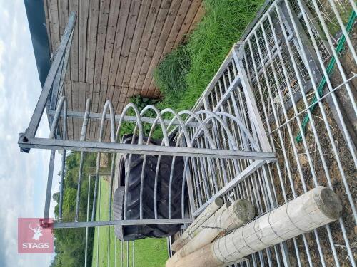 ROUND BALE FEEDER