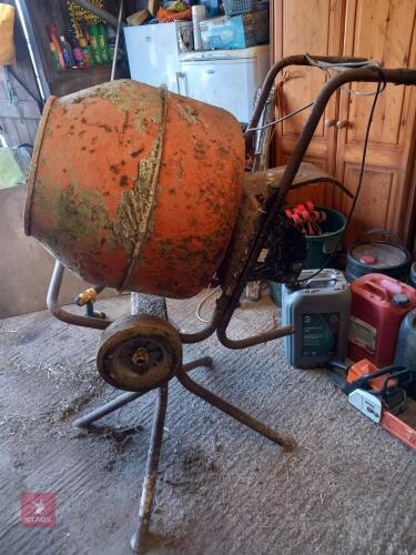 CEMENT MIXER
