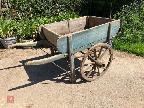 ANTIQUE SINGLE AXLE HAND CART