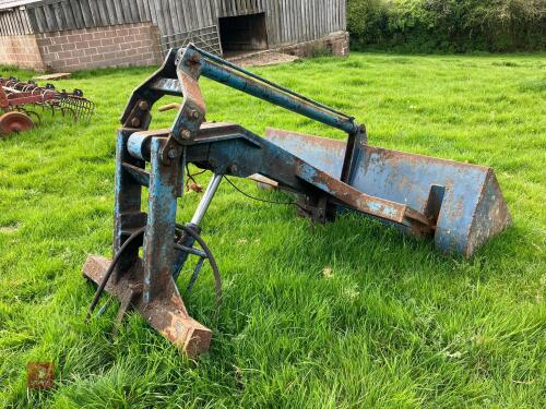 5' REAR LOADER & BUCKET (14)
