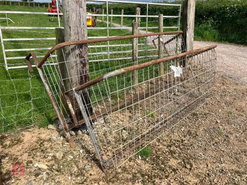 8' X 7' HOOK-ON HAY RACKS (112)