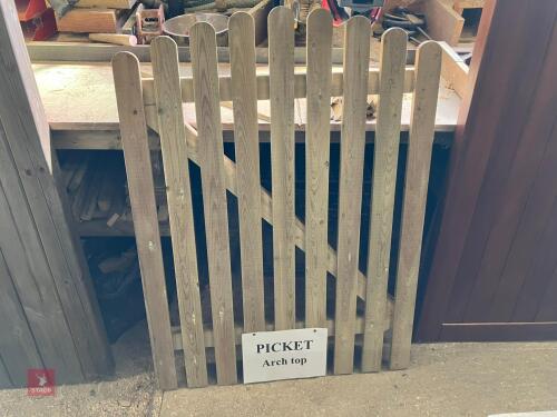 PICKET ARCH TOP GATE