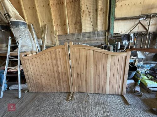 PAIR OF COURTYARD ARCH ENTRANCE GATES