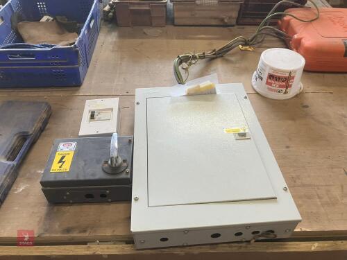 3 PHASE ELECTRIC FUSE BOX