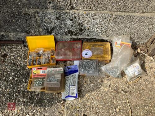 ASSORTED FIXINGS (47)